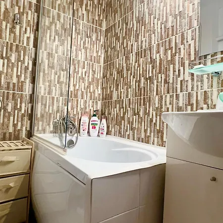 Ben's Cosy In Апартаменти Бухарест