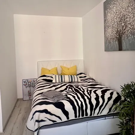 Ben's Cosy In Апартаменти *