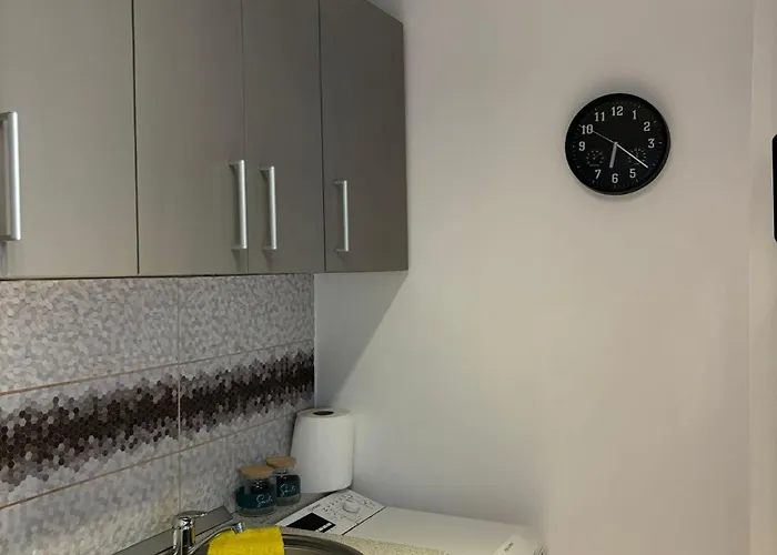 公寓 Ben's Cosy In 布加勒斯特