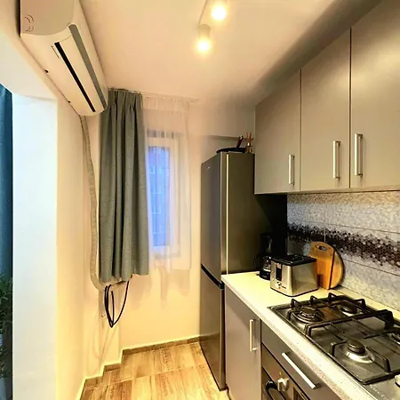 Ben's Cosy In 布加勒斯特