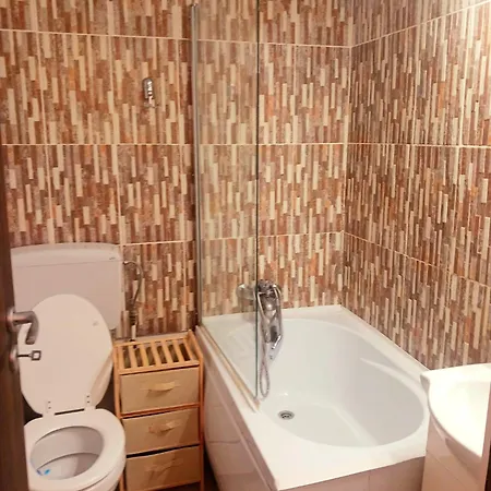 Ben's Cosy In 布加勒斯特