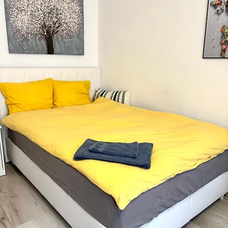 דירה Ben's Cosy In